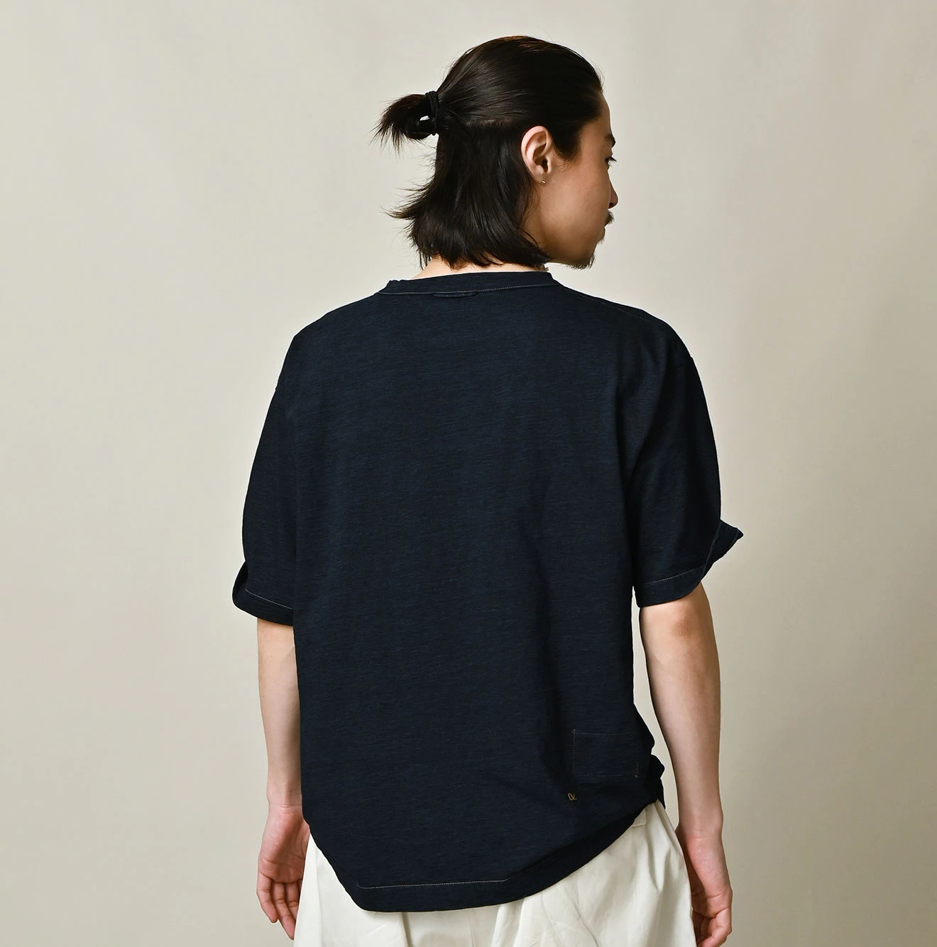 45R（フォーティファイブアール）| ナスッピー刺繍の908Tシャツ