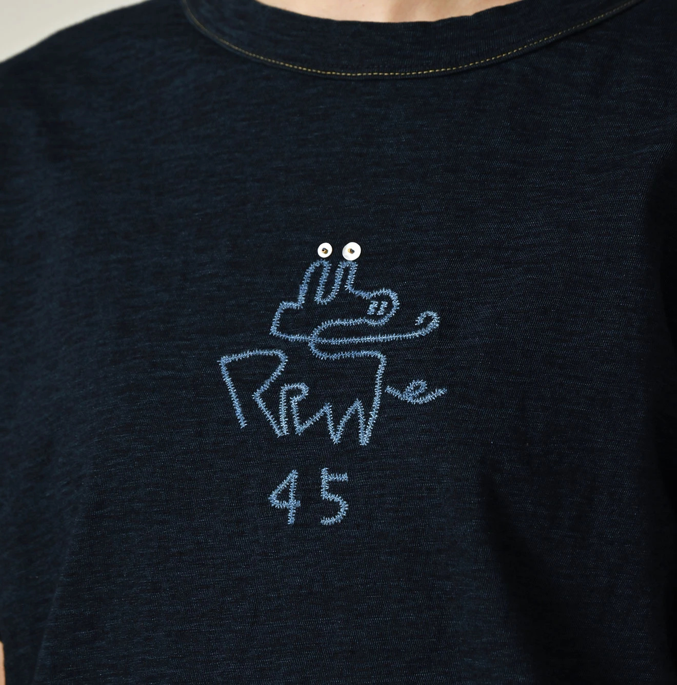 45R（フォーティファイブアール）| ナスッピー刺繍の908Tシャツ