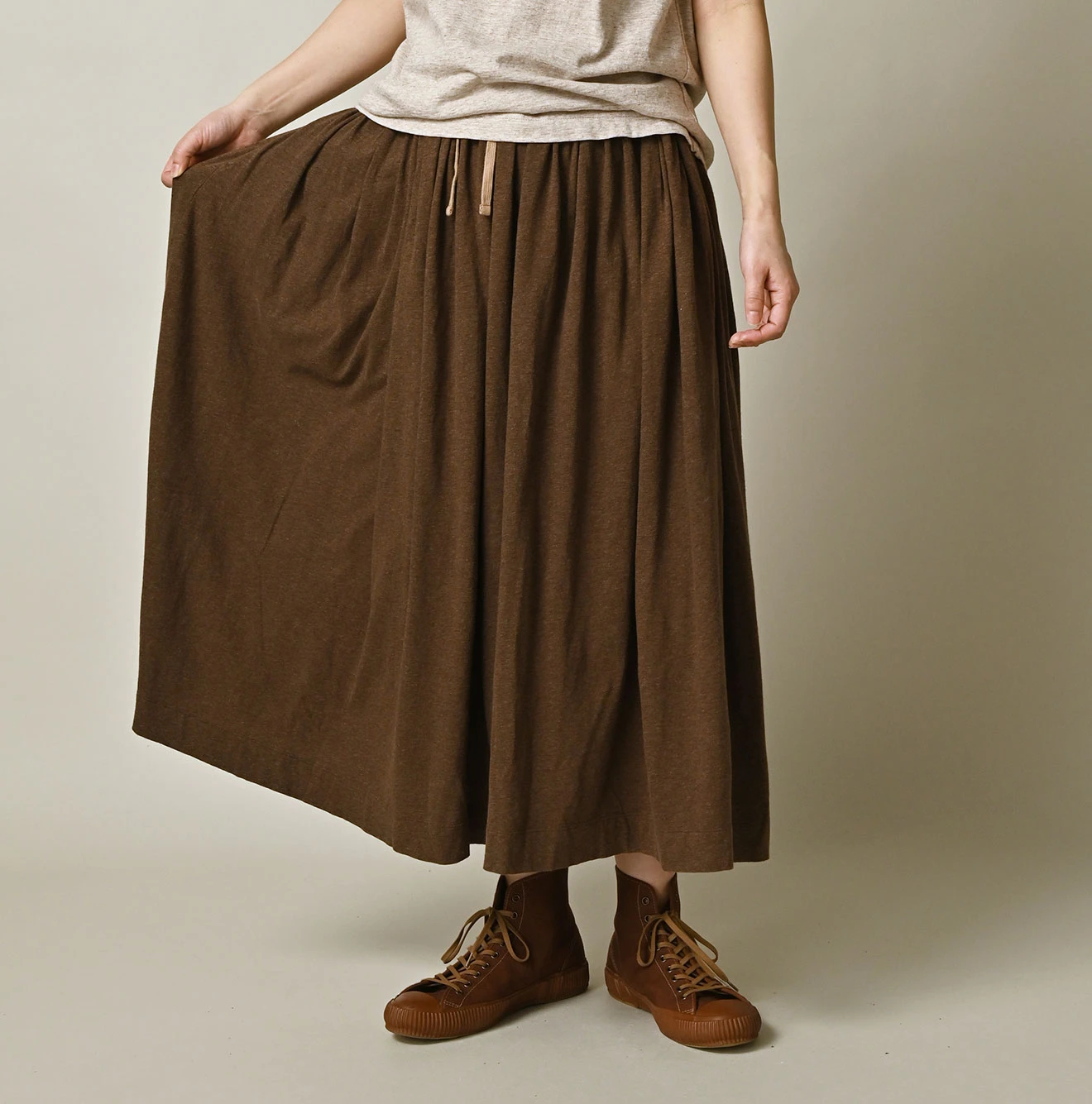 45R(フォーティファイブアール) |ONEONE 宝物のギャザースカート（トップ）