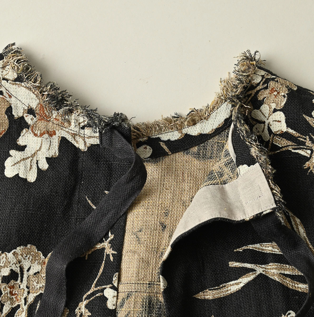 45R(フォーティファイブアール) |ギマゴザダックリンネルプリントのノースリーブトップ