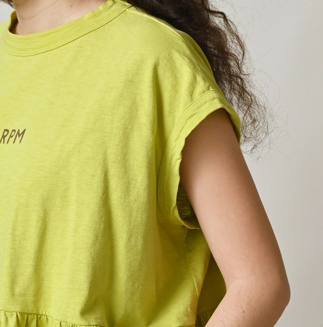 45R(フォーティファイブアール) |ピッコロゴプリントのギャザーＭキャミ