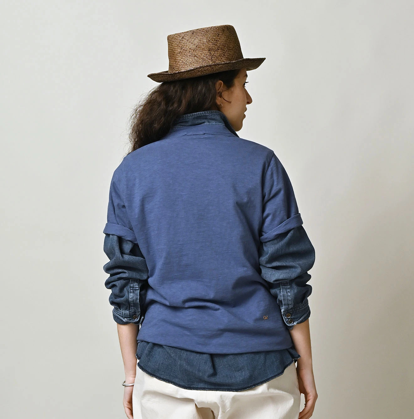 45R(フォーティファイブアール) |ビッグロゴプリントの908Tシャツ