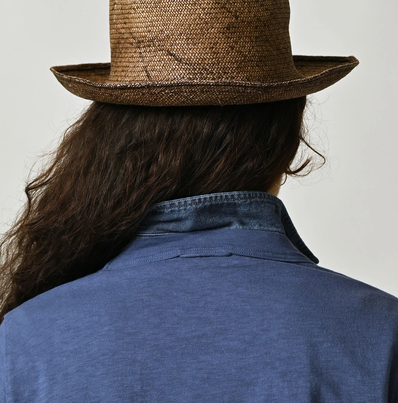 45R(フォーティファイブアール) |ビッグロゴプリントの908Tシャツ