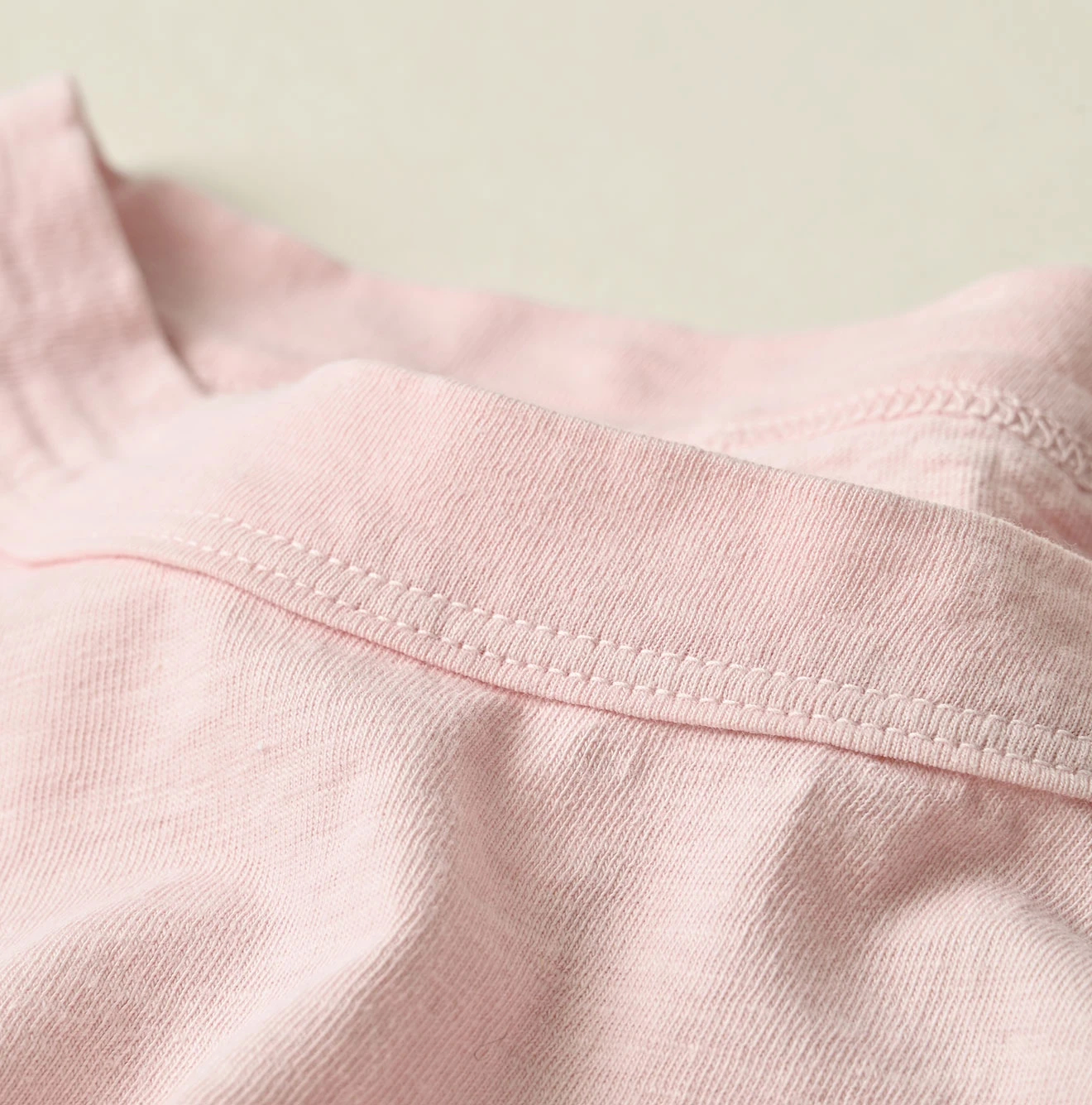 45R(フォーティファイブアール) |ビッグロゴプリントの908Tシャツ