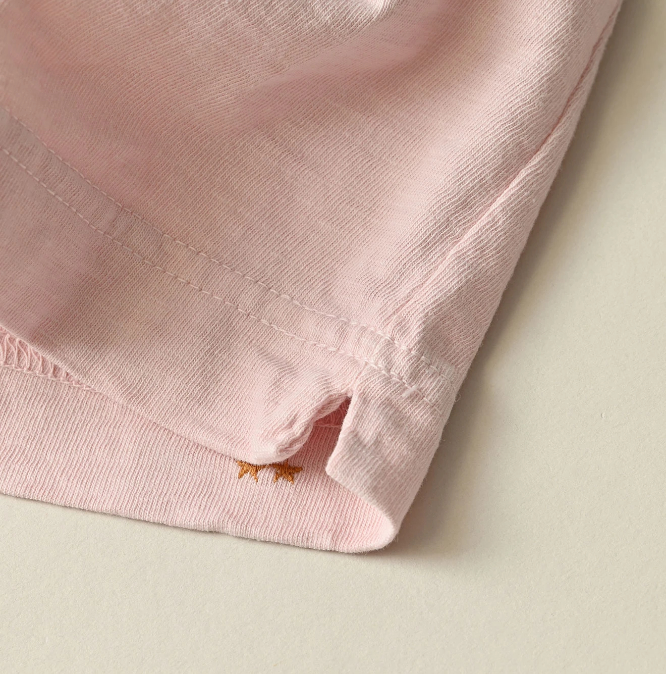 45R(フォーティファイブアール) |ビッグロゴプリントの908Tシャツ