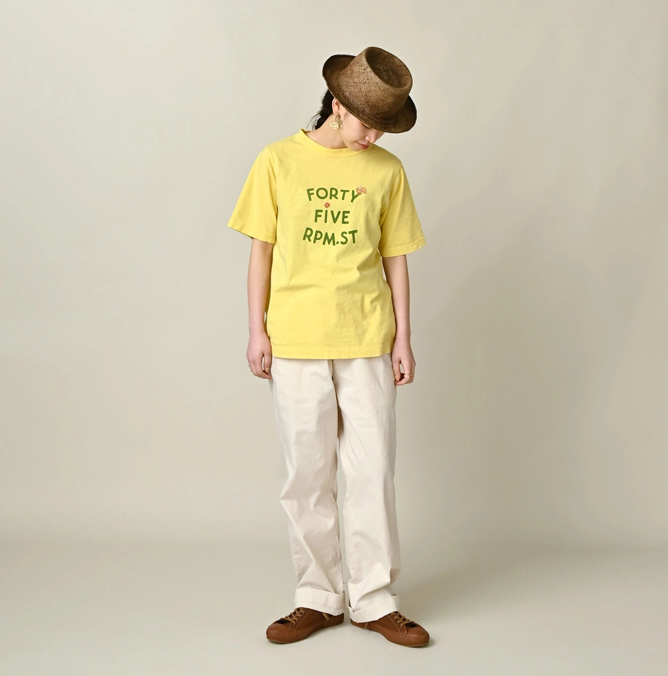 45R(フォーティファイブアール) |アゲハ刺繍ロゴプリントの908Tシャツ