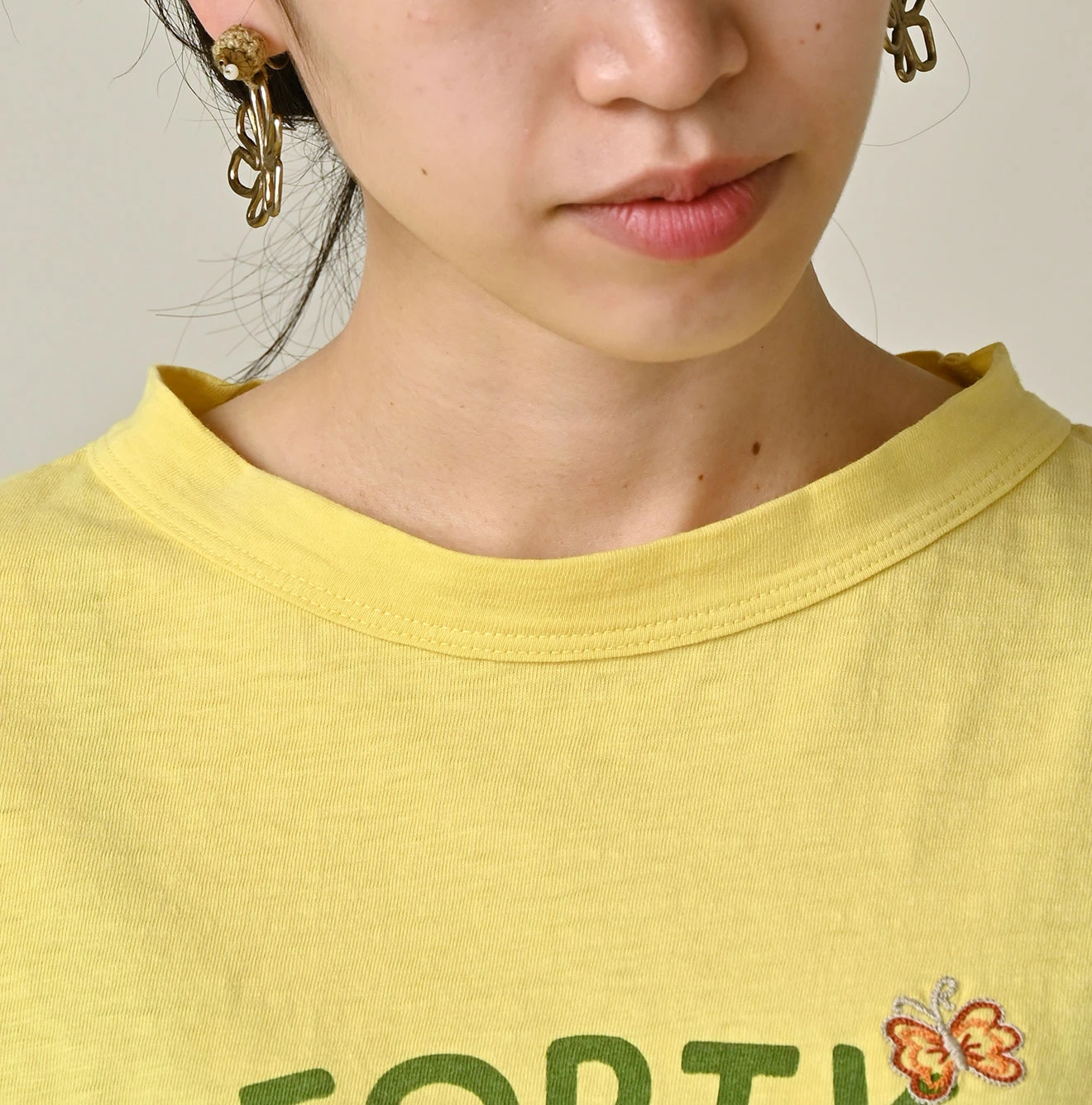 45R(フォーティファイブアール) |アゲハ刺繍ロゴプリントの908Tシャツ