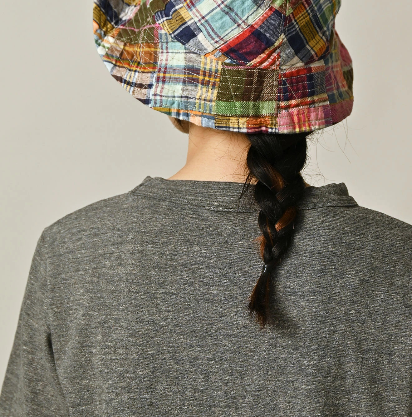 45R(フォーティファイブアール) |アゲハ刺繍ロゴプリントの908Tシャツ（トップ）