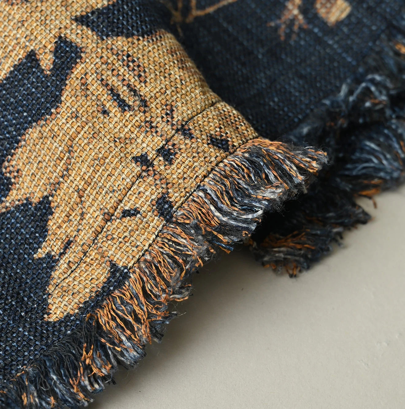 45R(フォーティファイブアール) |ギマゴザダックリンネルプリントのノースリーブトップ（インディゴ）