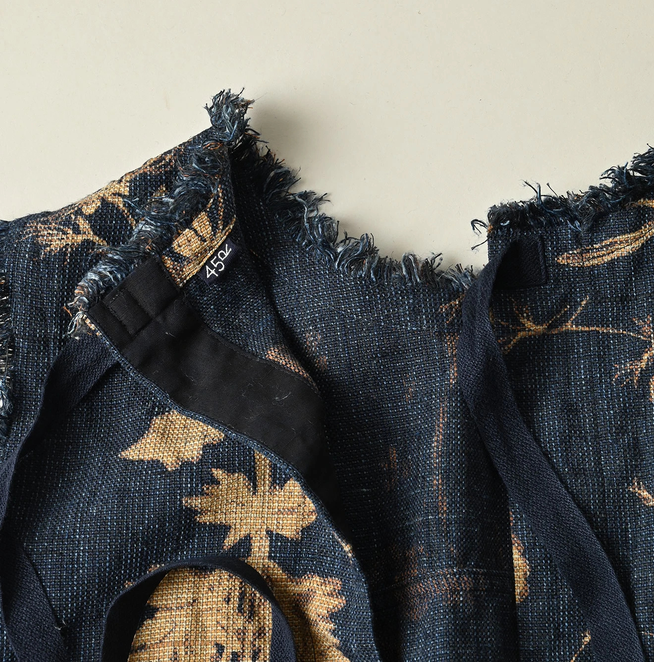 45R(フォーティファイブアール) |ギマゴザダックリンネルプリントのノースリーブトップ（インディゴ）