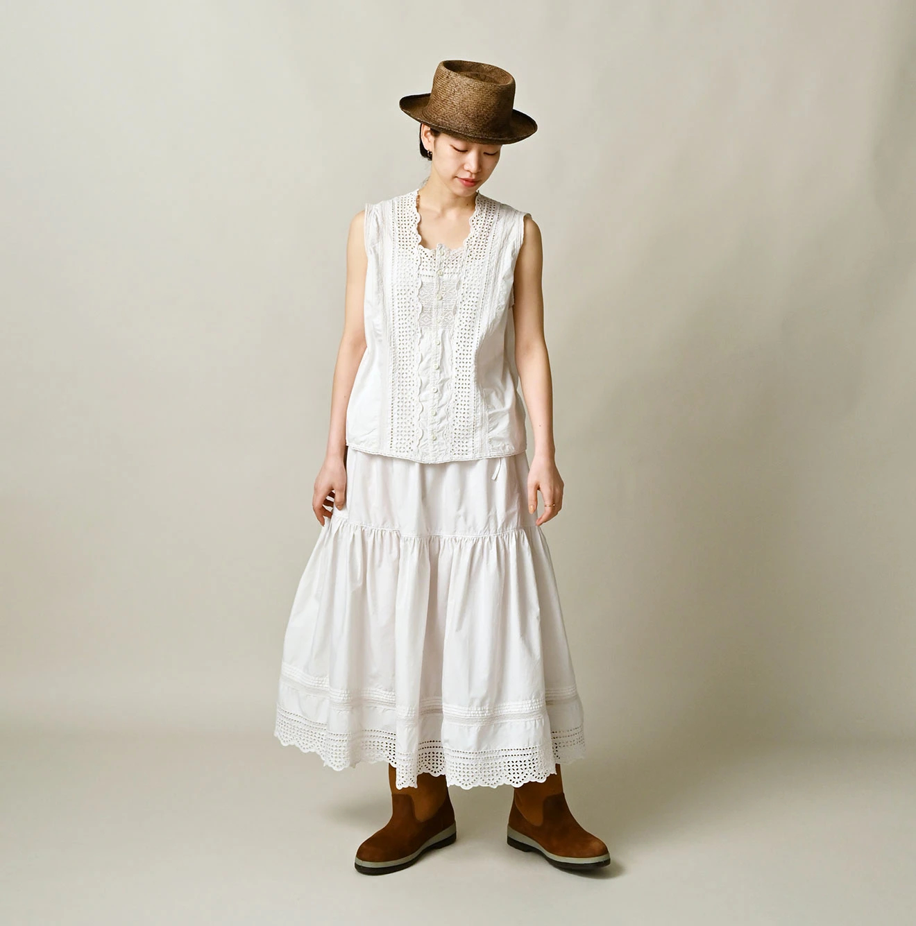 45R(フォーティファイブアール) |バチストカットワークのノースリーブトップ