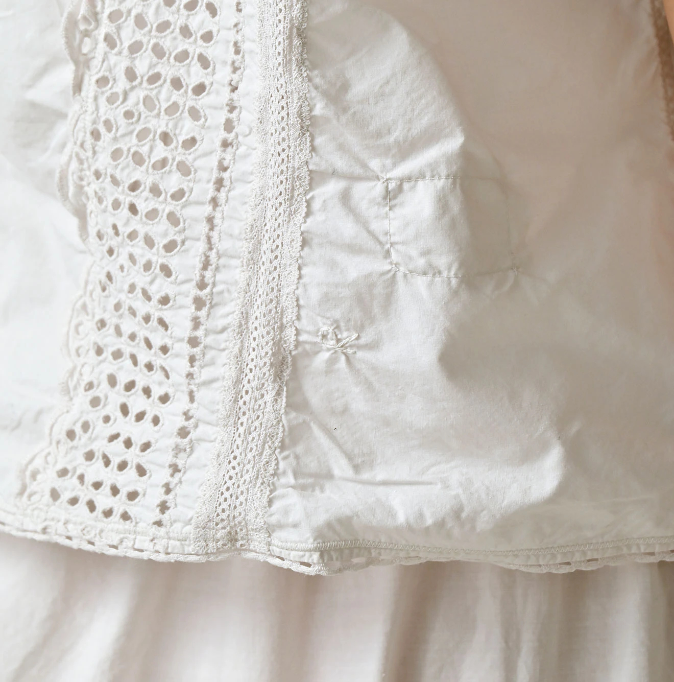 45R(フォーティファイブアール) |バチストカットワークのノースリーブトップ