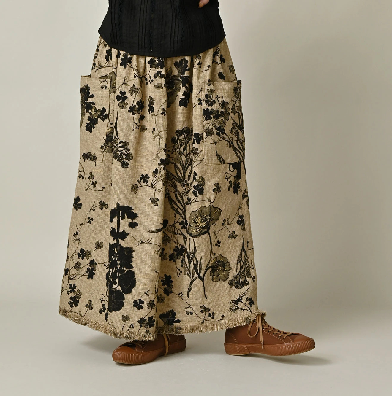 45R(フォーティファイブアール) |ギマゴザダックリンネルプリントのイージーエプロンスカート