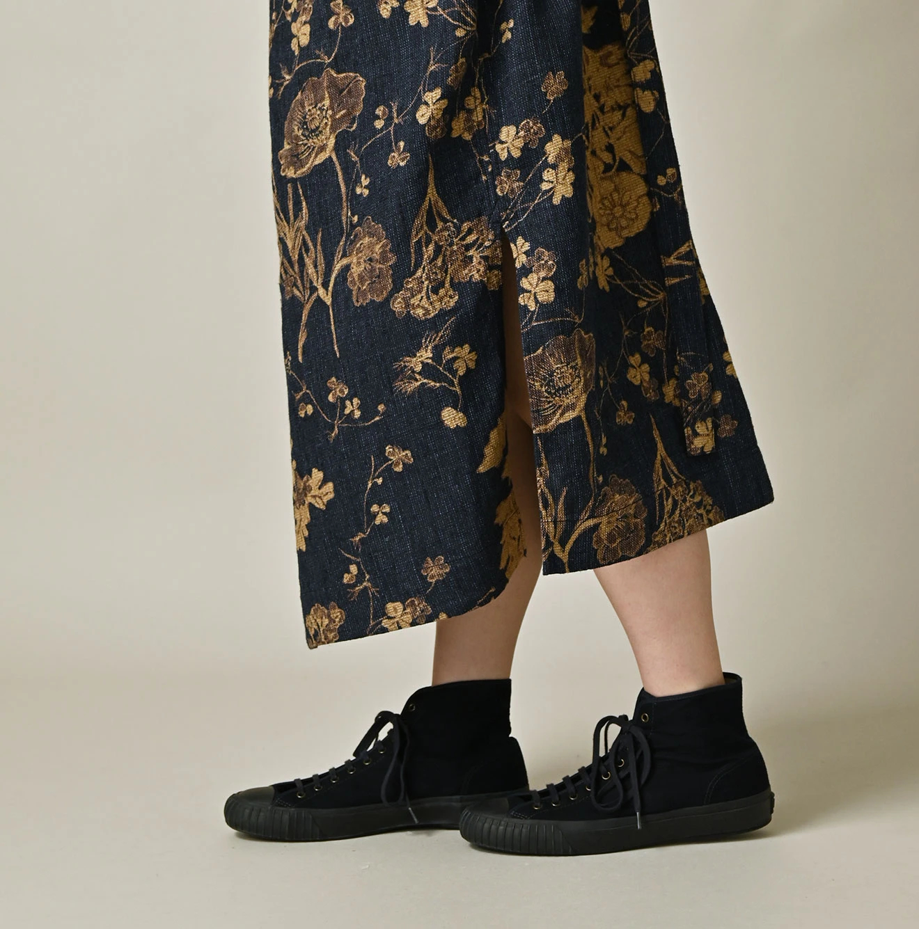 45R(フォーティファイブアール) |ギマゴザダックリンネルプリントのタックタックドレス（インディゴ）