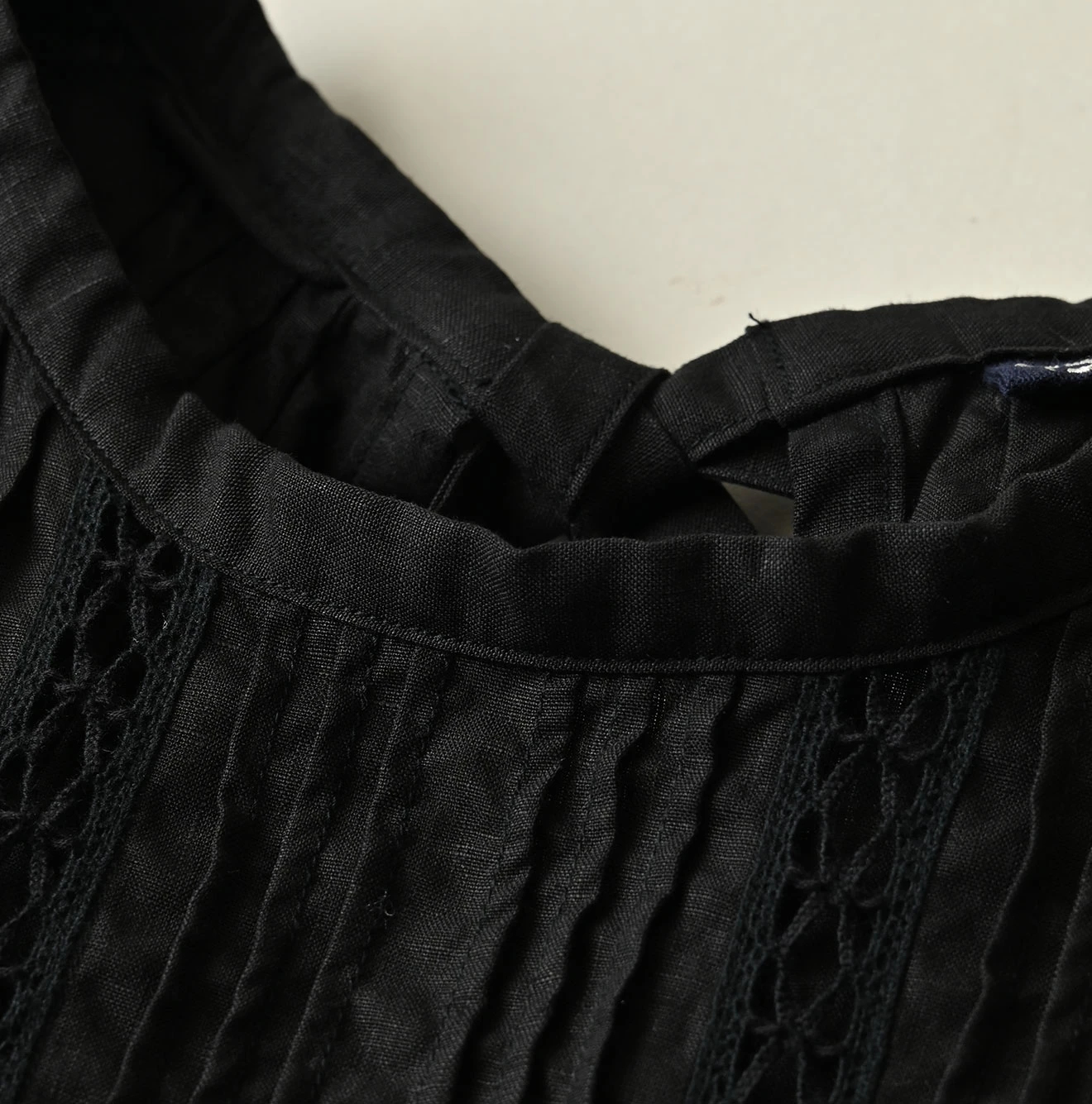 45R(フォーティファイブアール) |リネンのピンタックレースノースリーブトップ