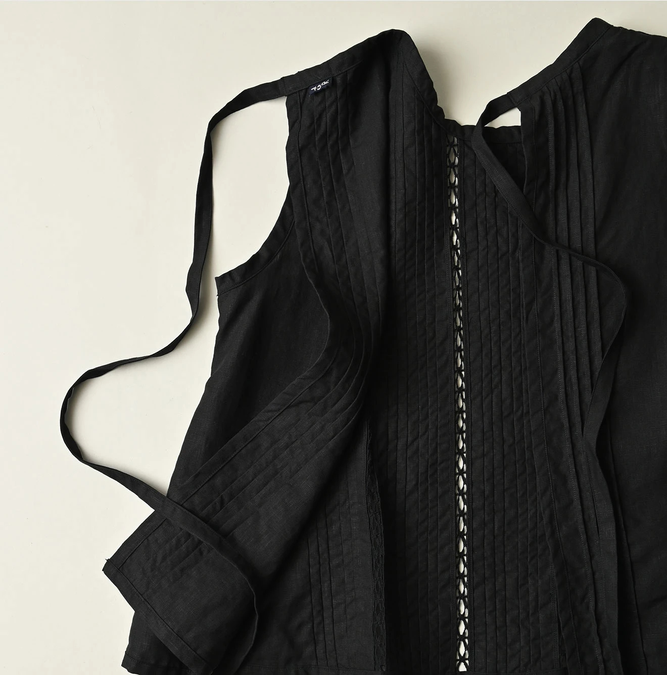 45R(フォーティファイブアール) |リネンのピンタックレースノースリーブトップ