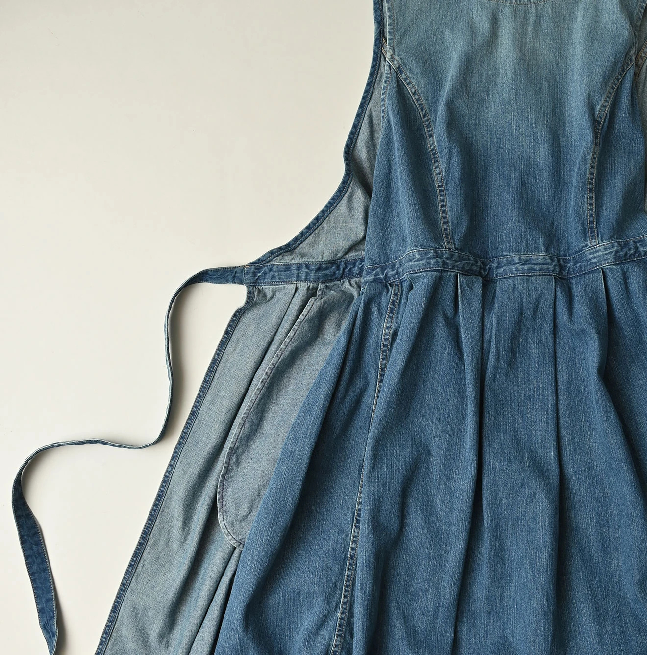 45R(フォーティファイブアール) |麦比古デニムのラップドレス（淡）