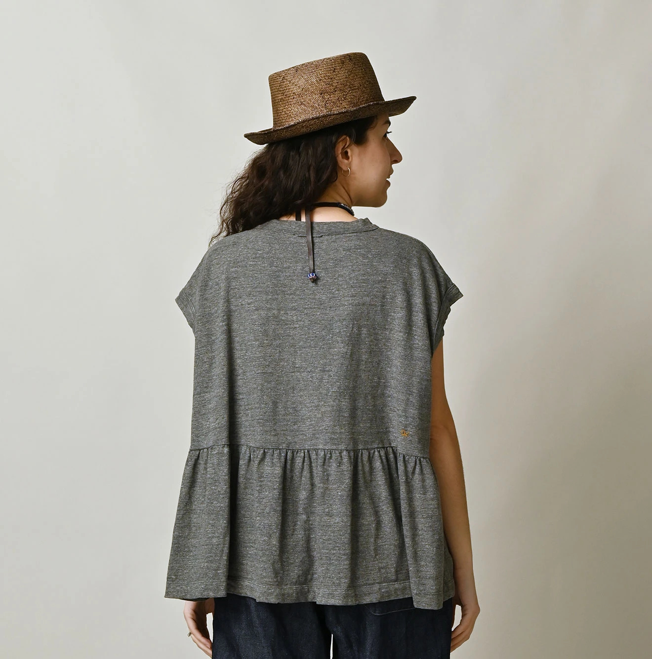 45R(フォーティファイブアール) |ピッコロゴプリントのギャザーＭキャミ（トップ）