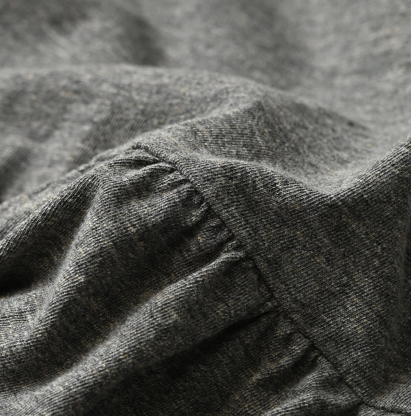 45R(フォーティファイブアール) |ピッコロゴプリントのギャザーＭキャミ（トップ）