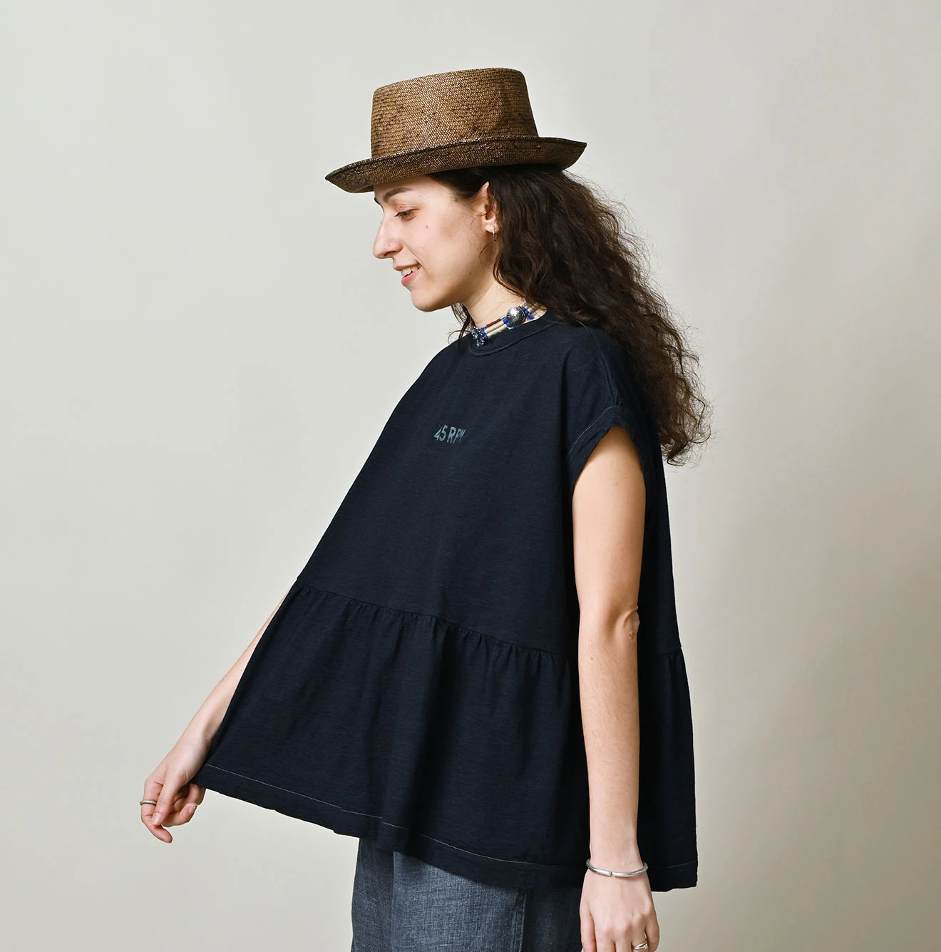 45R(フォーティファイブアール) |ピッコロゴプリントのギャザーMキャミ（インディゴ）