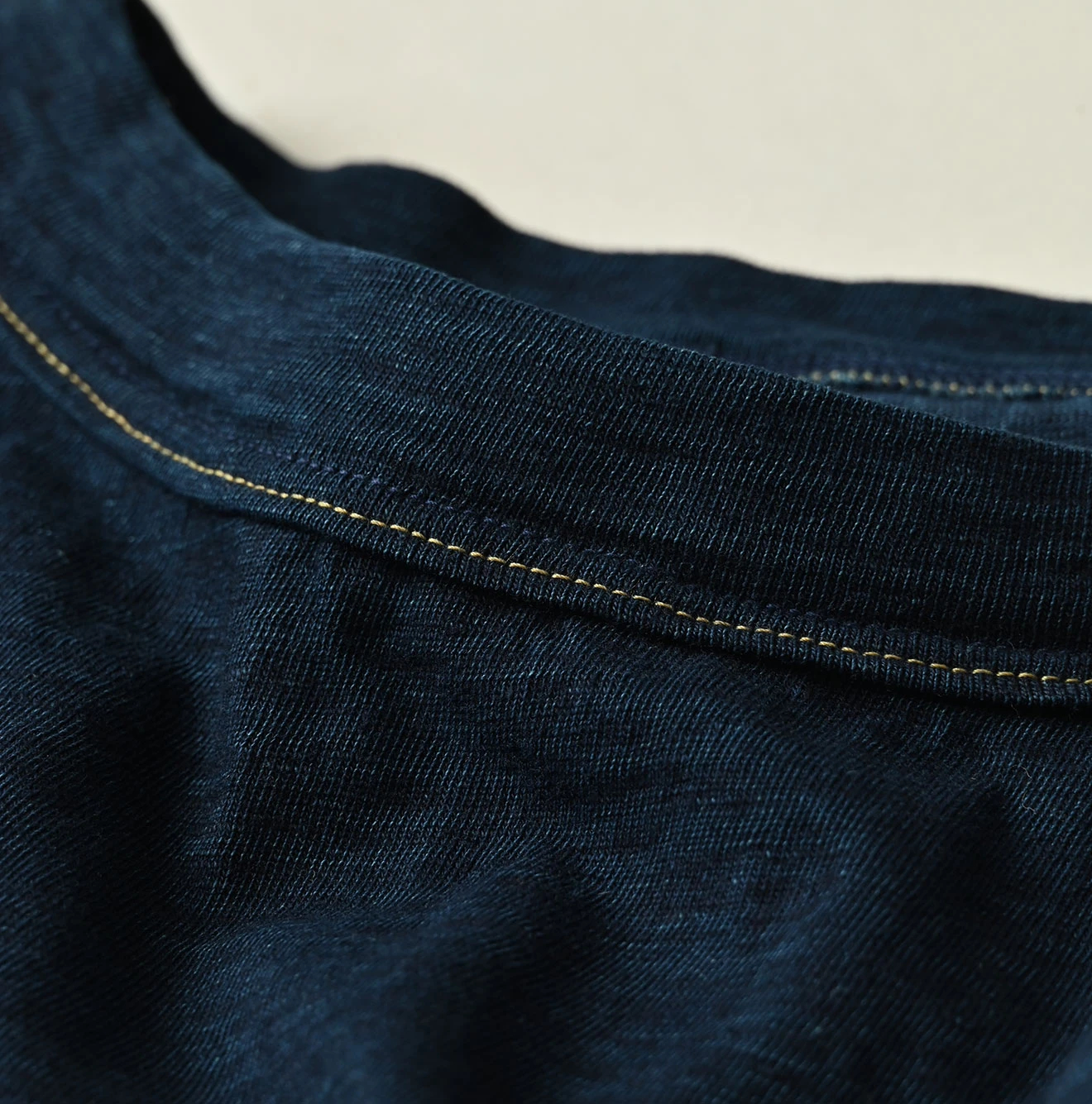 45R(フォーティファイブアール) |ピッコロゴプリントのギャザーMキャミ（インディゴ）