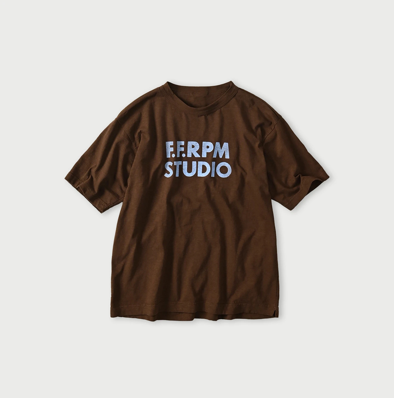 45R(フォーティファイブアール) |ボールドロゴプリントの908オーシャンTシャツ