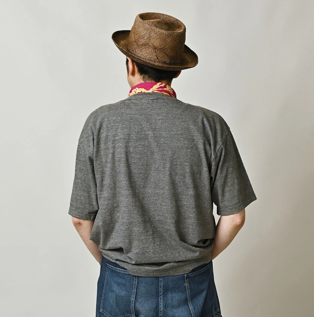 45R(フォーティファイブアール) |ボールドロゴプリントの908オーシャンTシャツ（トップ）