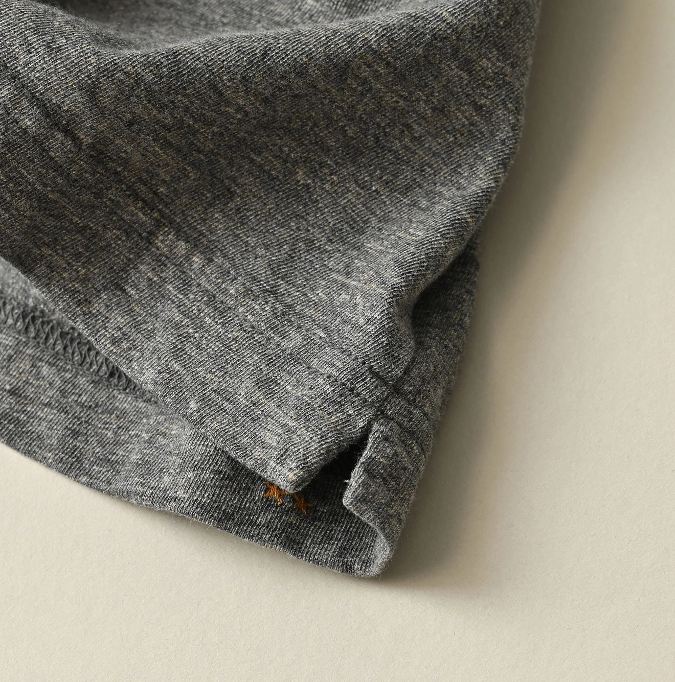 45R(フォーティファイブアール) |ボールドロゴプリントの908オーシャンTシャツ（トップ）