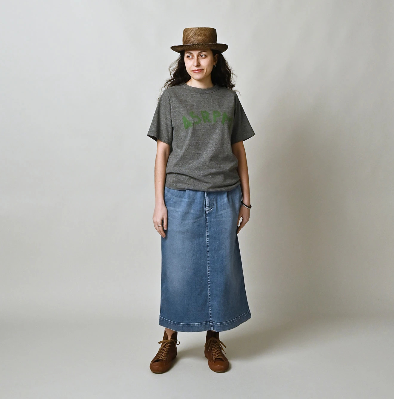 45R(フォーティファイブアール) |ビッグロゴプリントの908Tシャツ（トップ）