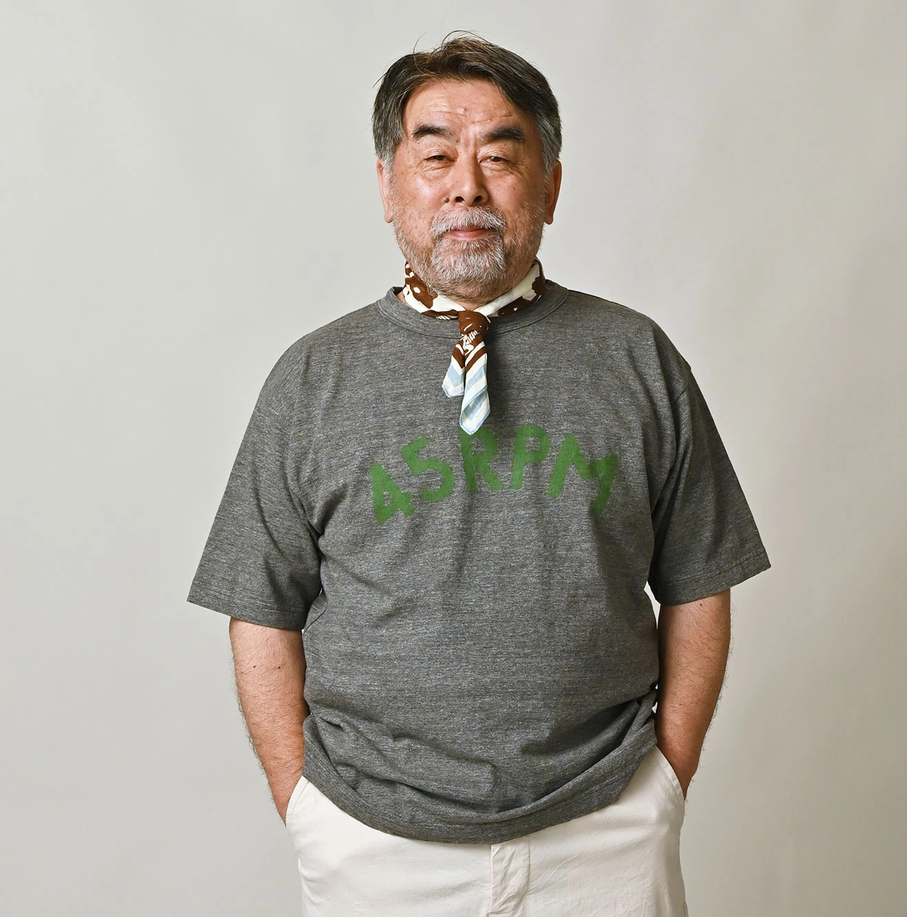 45R(フォーティファイブアール) |ビッグロゴプリントの908Tシャツ（トップ）