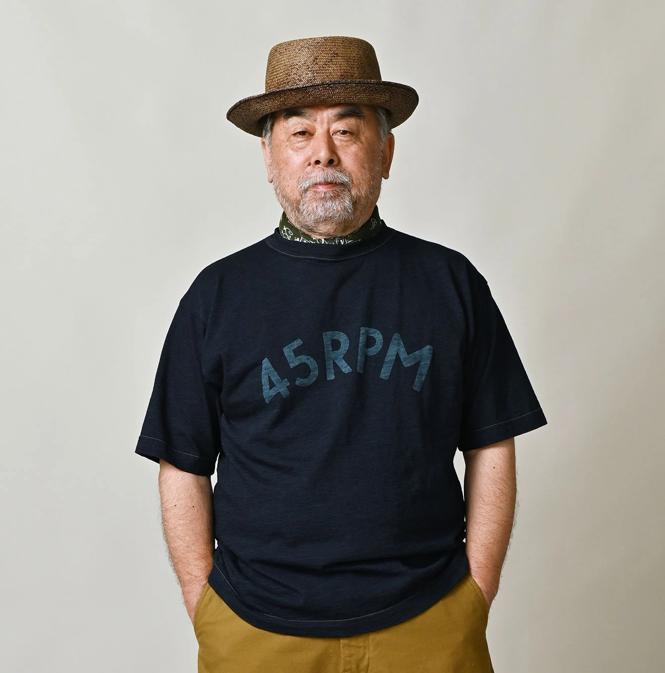 45R(フォーティファイブアール) |ビッグロゴプリントの908Tシャツ（インディゴ）