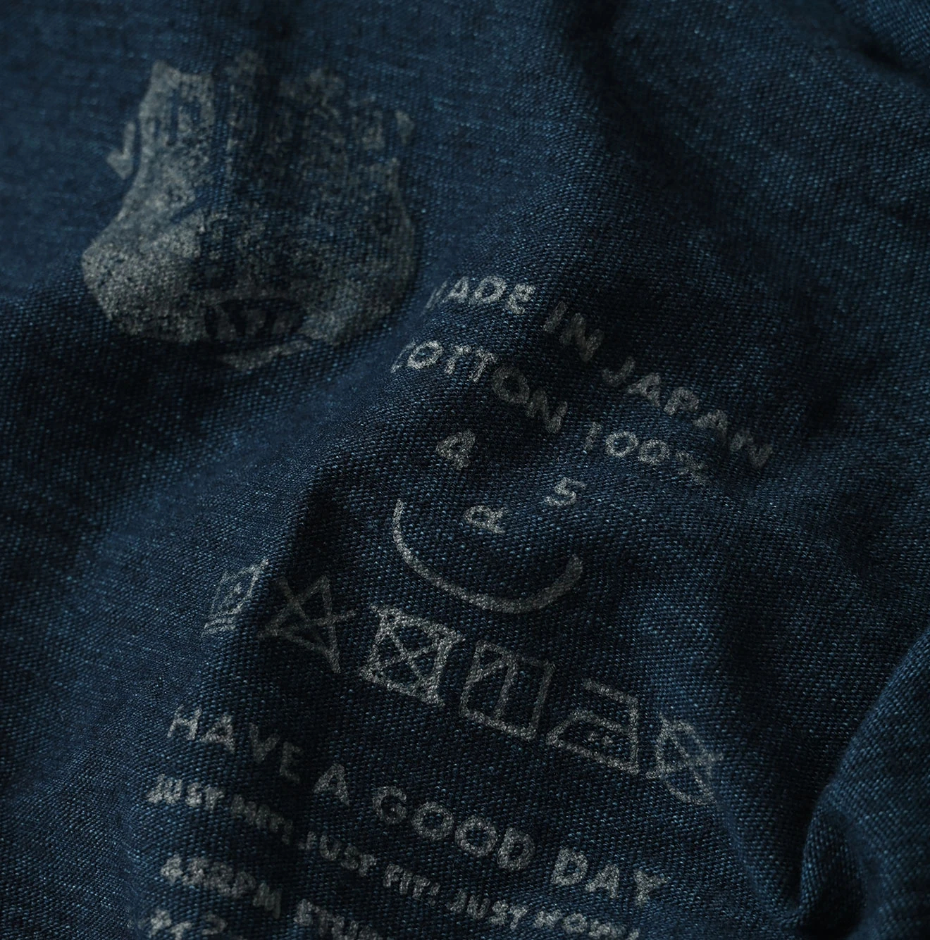 45R(フォーティファイブアール) |ボールドロゴプリントの908オーシャンTシャツ（インディゴ）