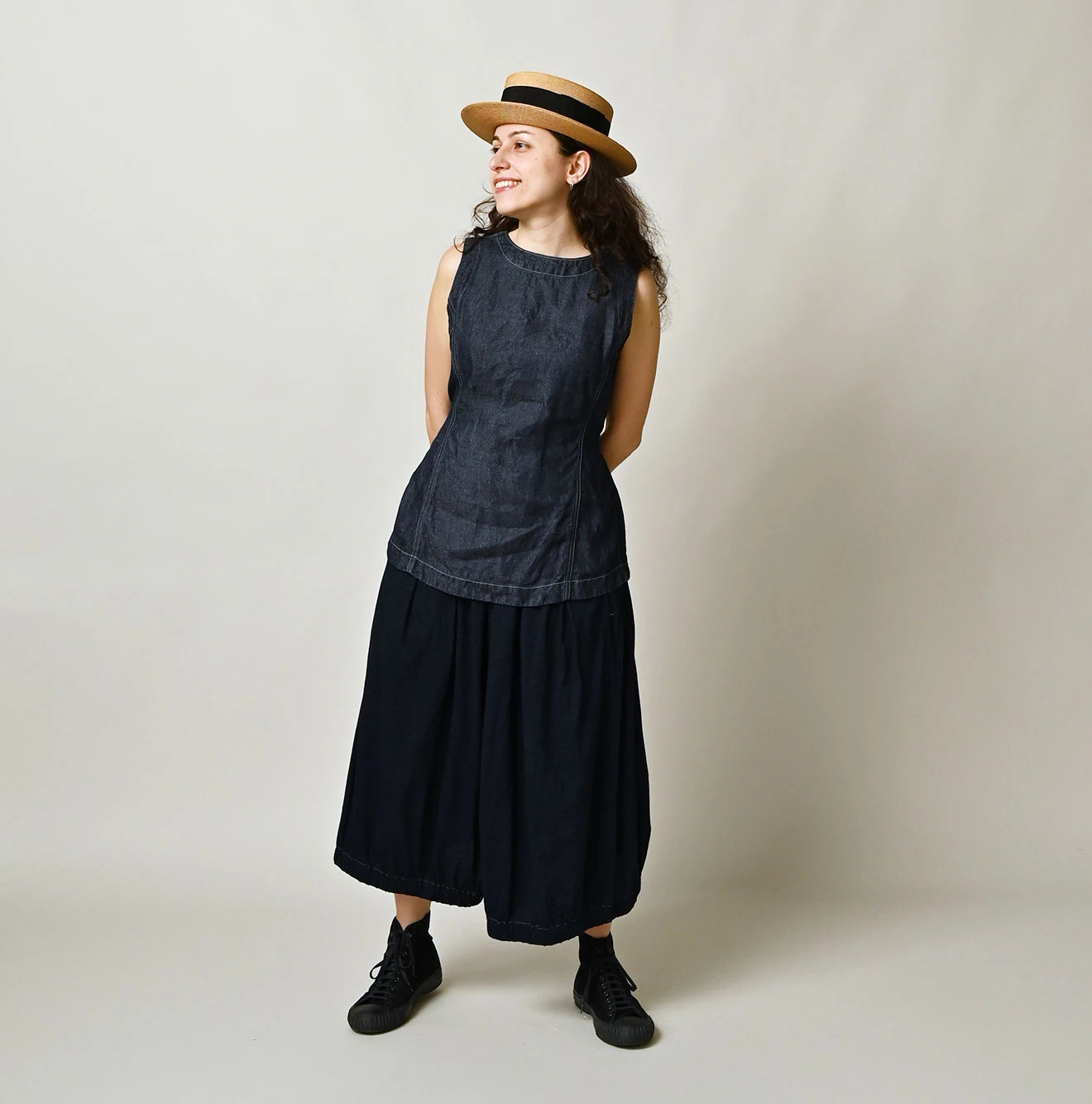 45R(フォーティファイブアール) |リネンデニムのオープンノースリーブ（濃）