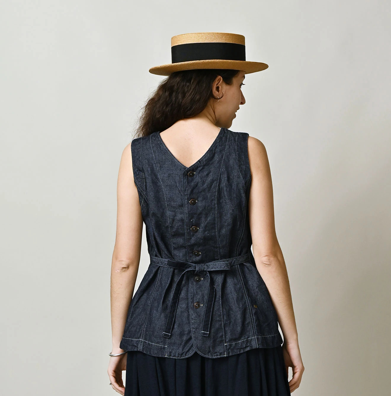 45R(フォーティファイブアール) |リネンデニムのオープンノースリーブ（濃）