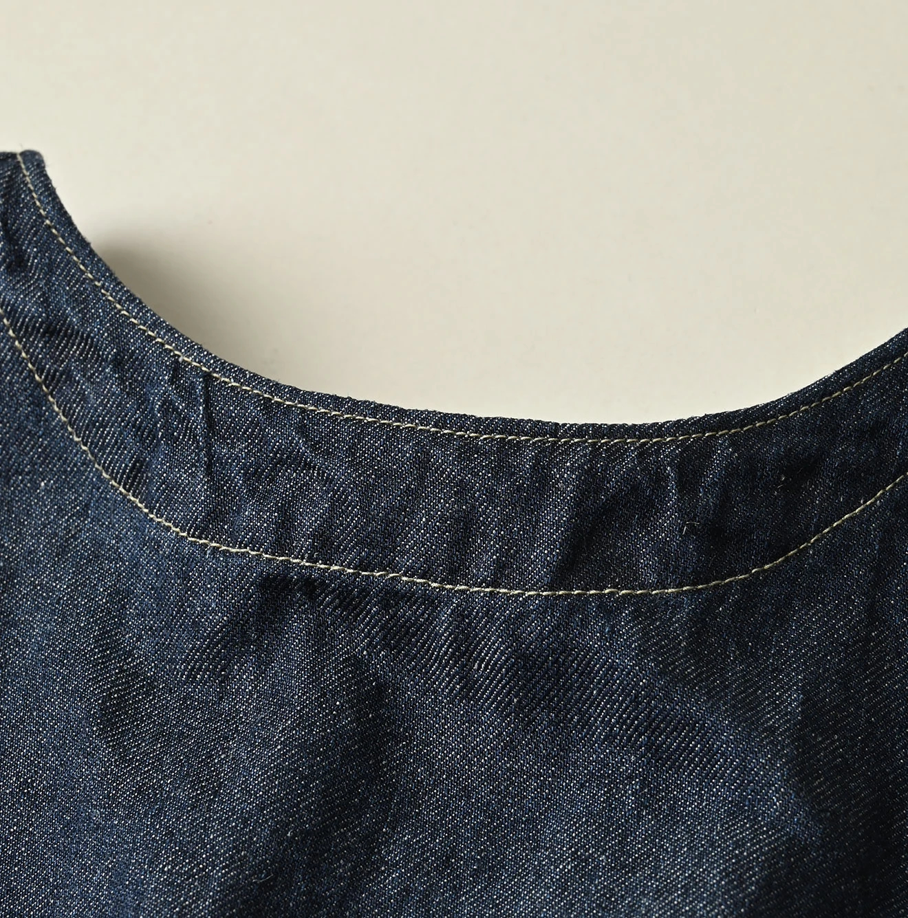 45R(フォーティファイブアール) |リネンデニムのオープンノースリーブ（濃）