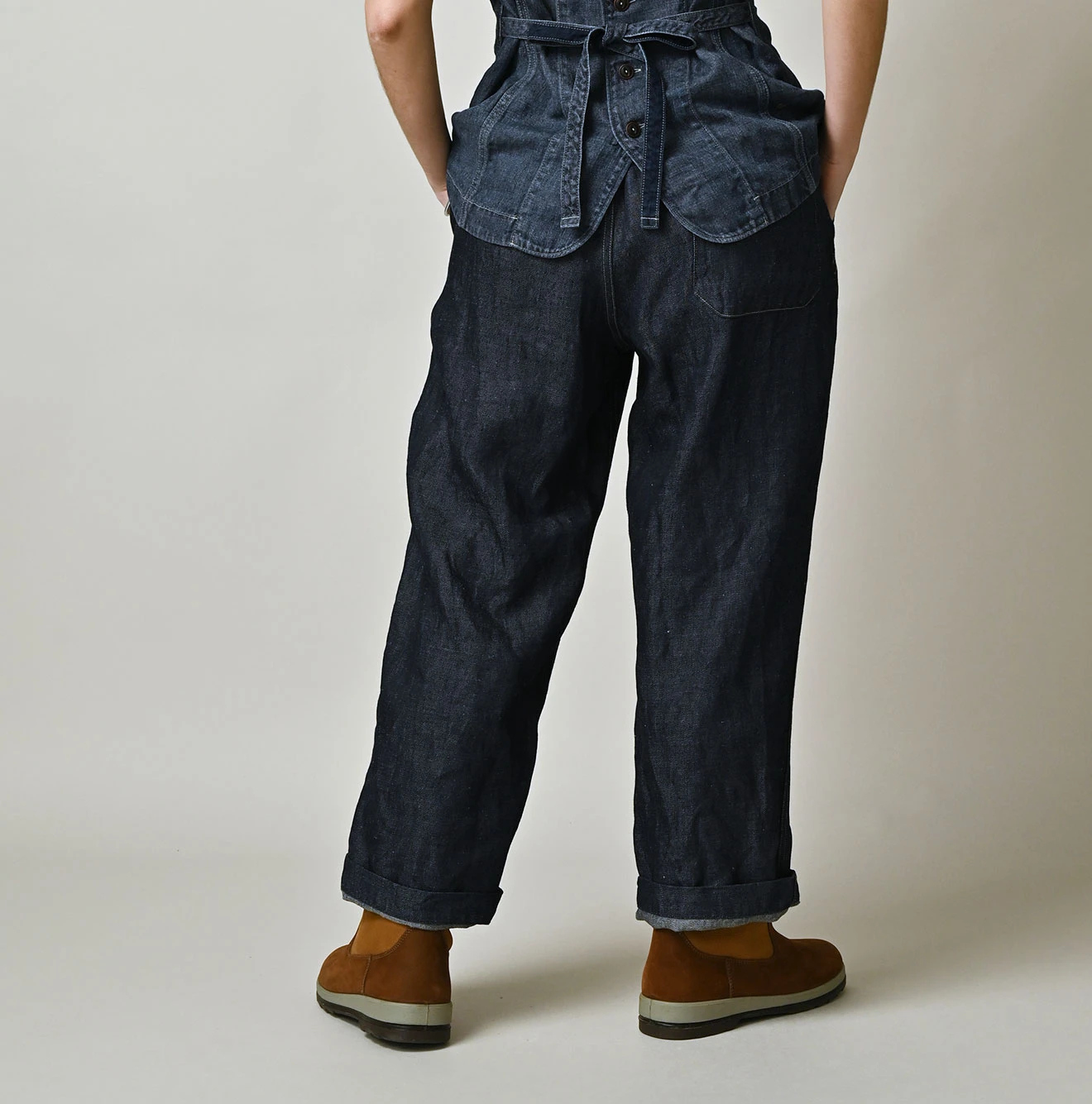 45R(フォーティファイブアール) |リネンデニムのイージーワークパンツ（濃）