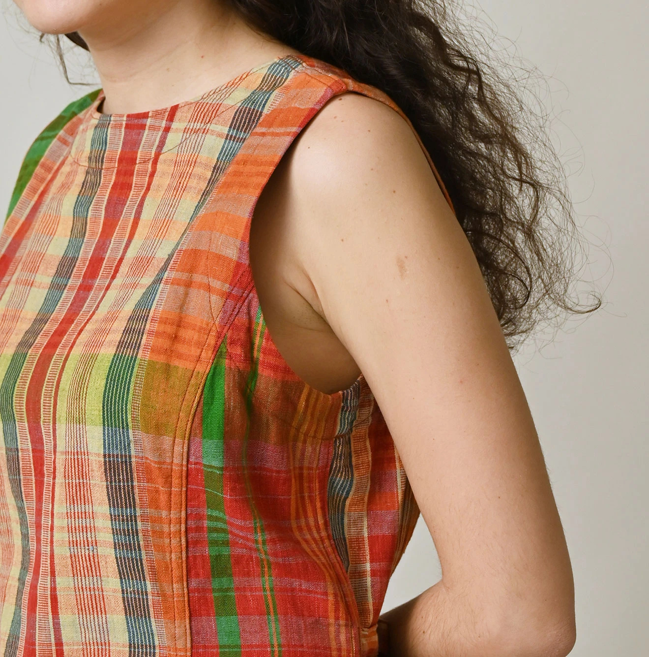 45R(フォーティファイブアール) |インド草木染マドラスチェックのオープンノースリーブ