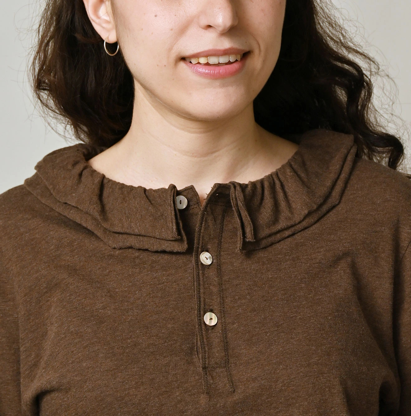 45R(フォーティファイブアール) |ガーゼ天竺のフリルヘンリー