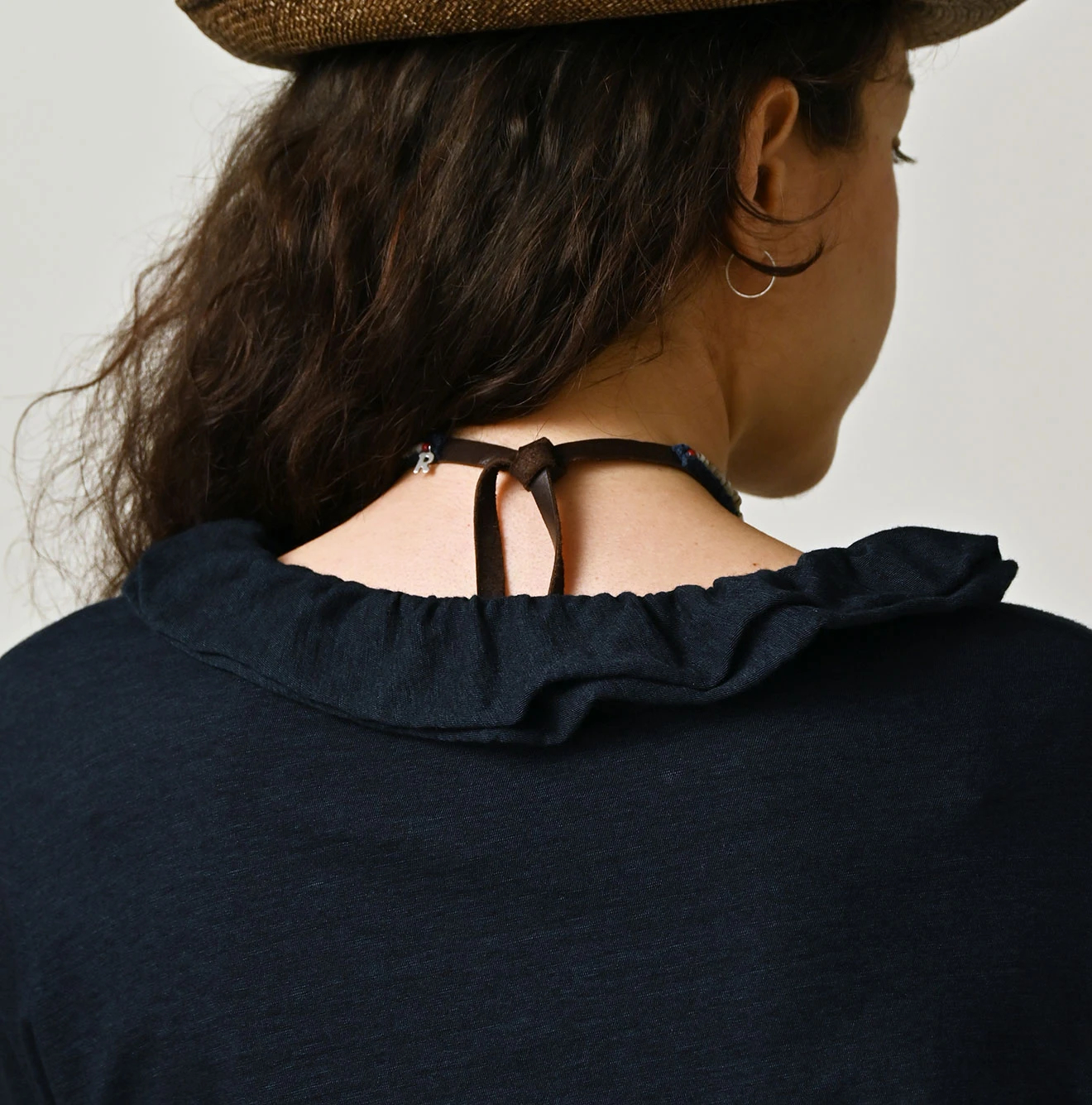 45R(フォーティファイブアール) |ガーゼ天竺のフリルヘンリー（インディゴ）