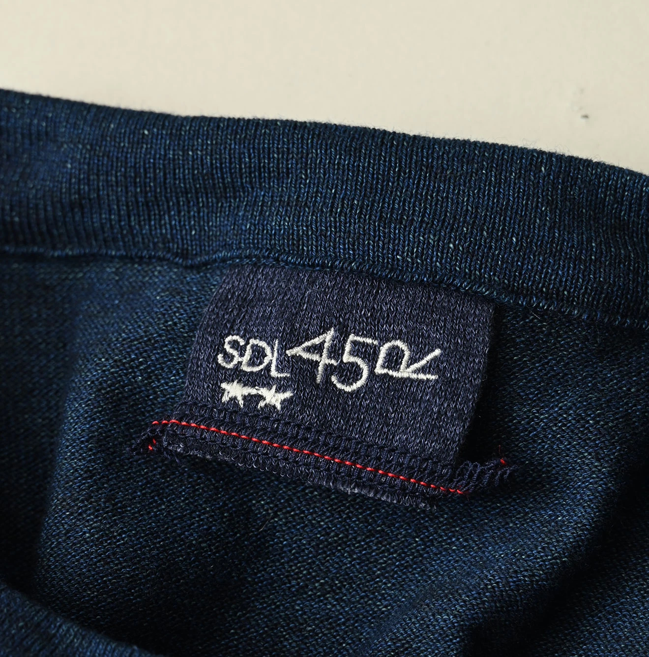 45R(フォーティファイブアール) |ポコッピージャカードの908Ｔシャツ（インディゴ）