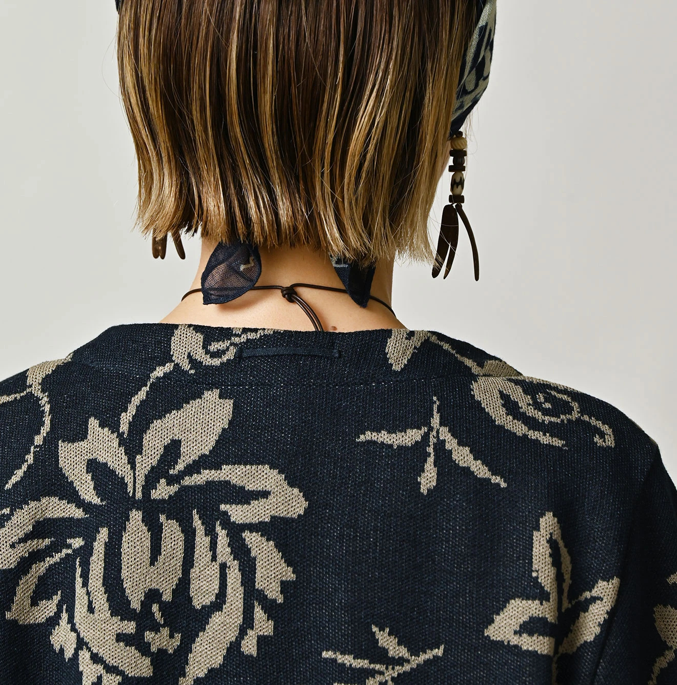45R(フォーティファイブアール) |レイアロハジャカードのカーディガン（インディゴ）