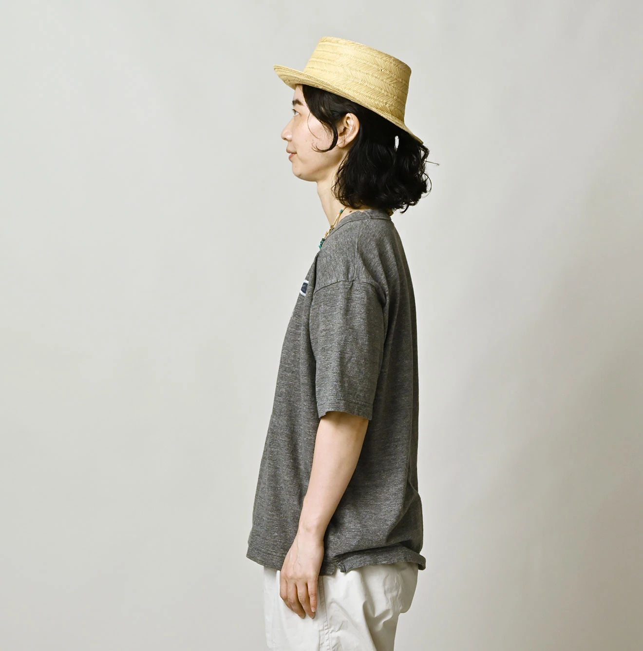 45R(フォーティファイブアール) |天竺ヒッピーフラワーロゴプリントの908オーシャンTシャツ（トップ）