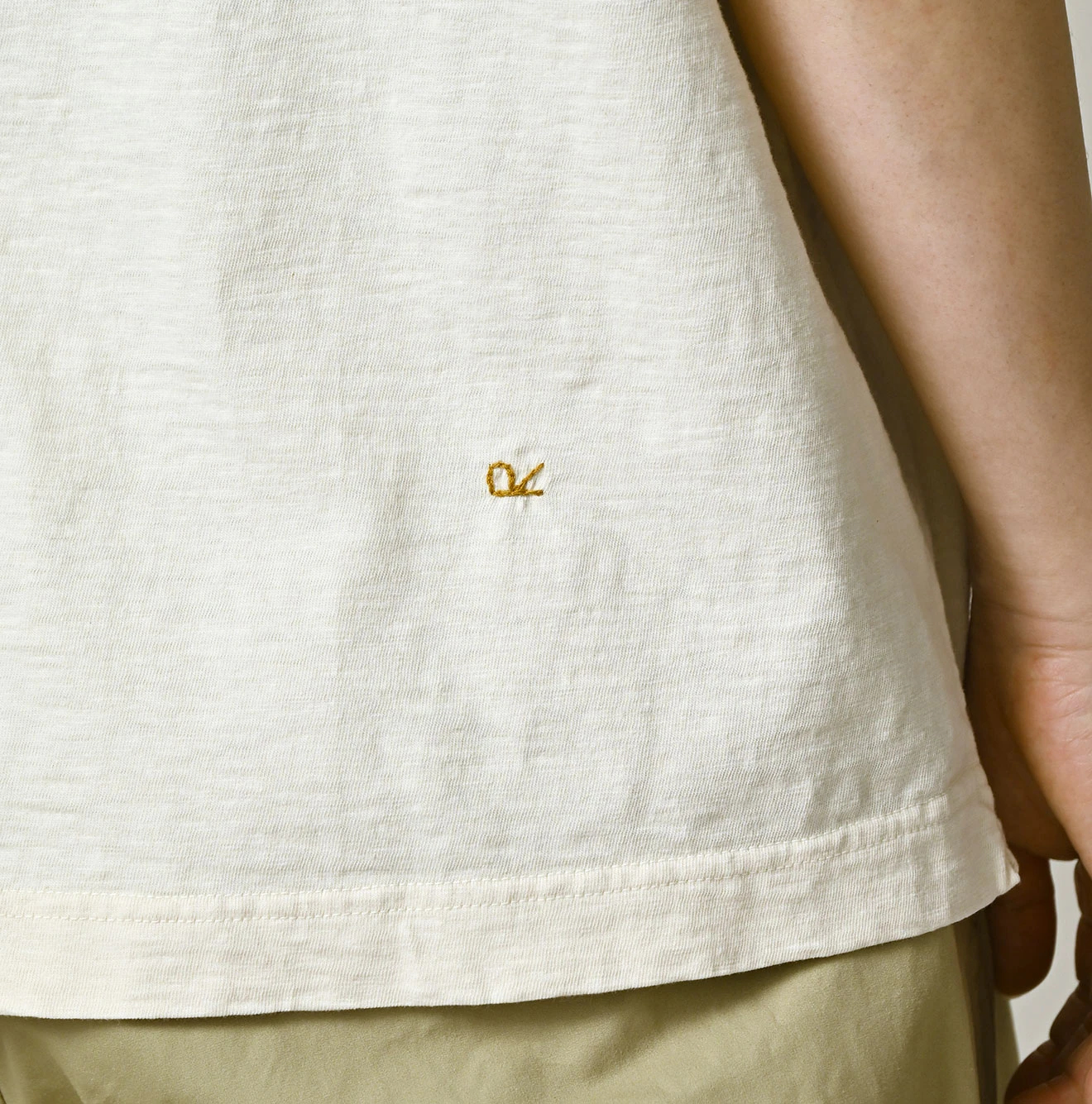 45R(フォーティファイブアール) |天竺ヒッピーフラワーロゴプリントの908オーシャンTシャツ