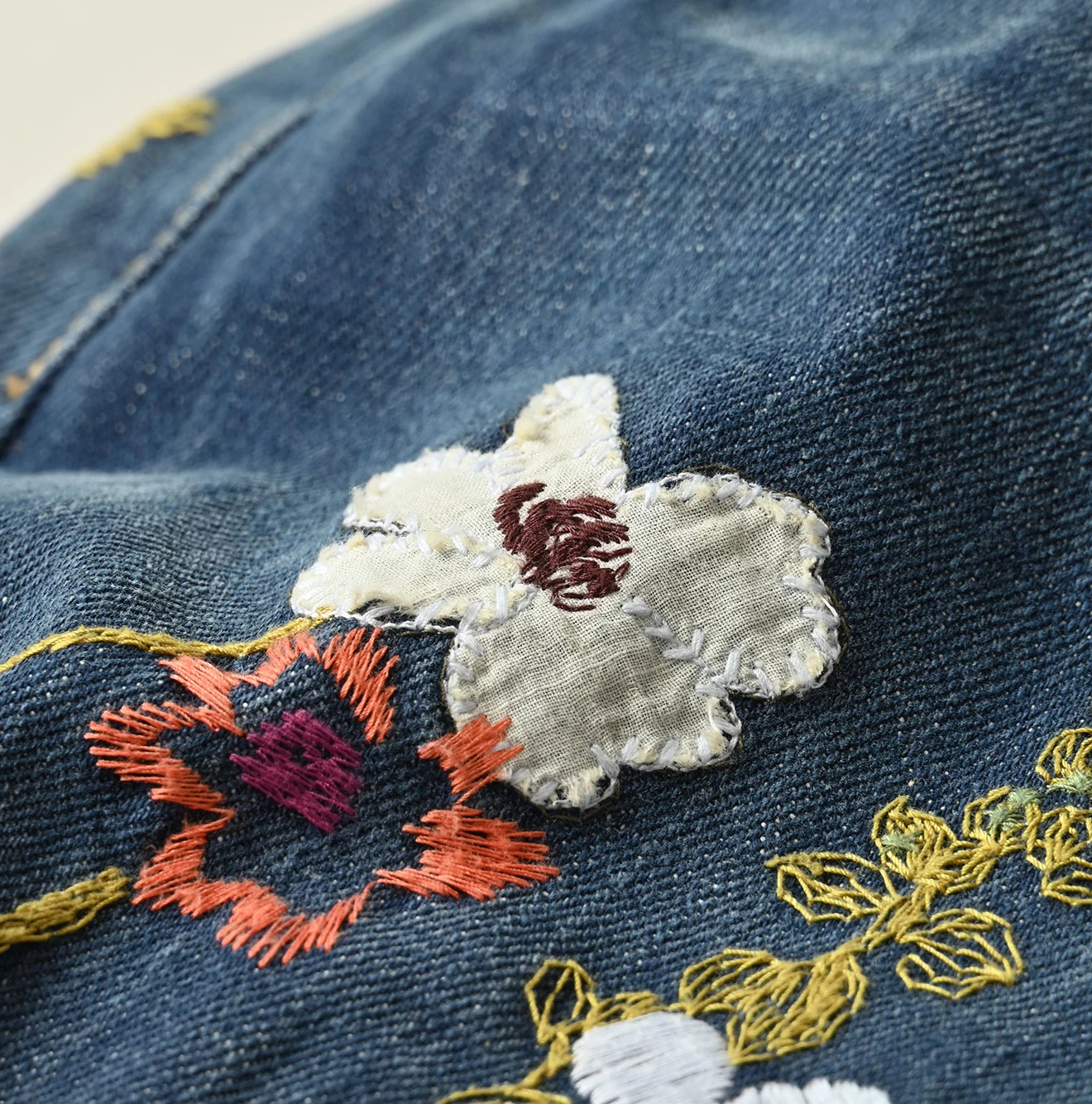45R(フォーティファイブアール) |藍デニムのシャルロット5 遖加工（アネモネ刺繍）
