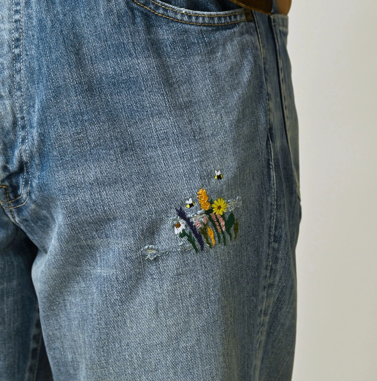 45R(フォーティファイブアール) |ライ麦デニムのクロスビー5（再び・ハッチお花刺繍）