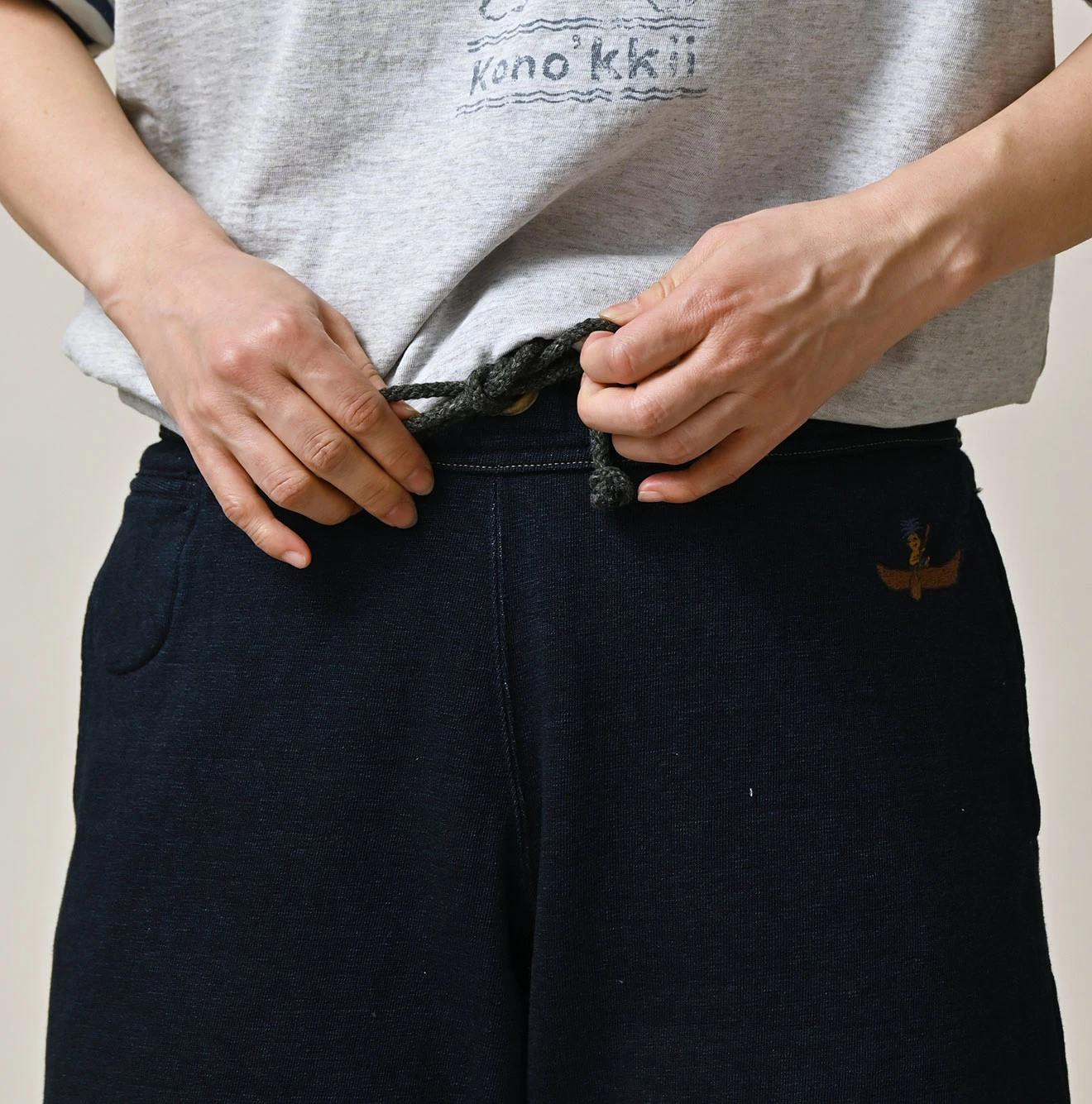45R（フォーティファイブアール）| 葉山ものがたり コノッキ君刺繍裏毛