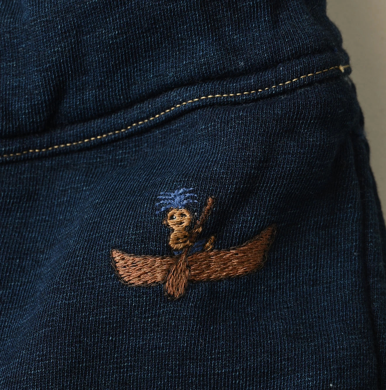 45R（フォーティファイブアール）| 葉山ものがたり コノッキ君刺繍裏毛