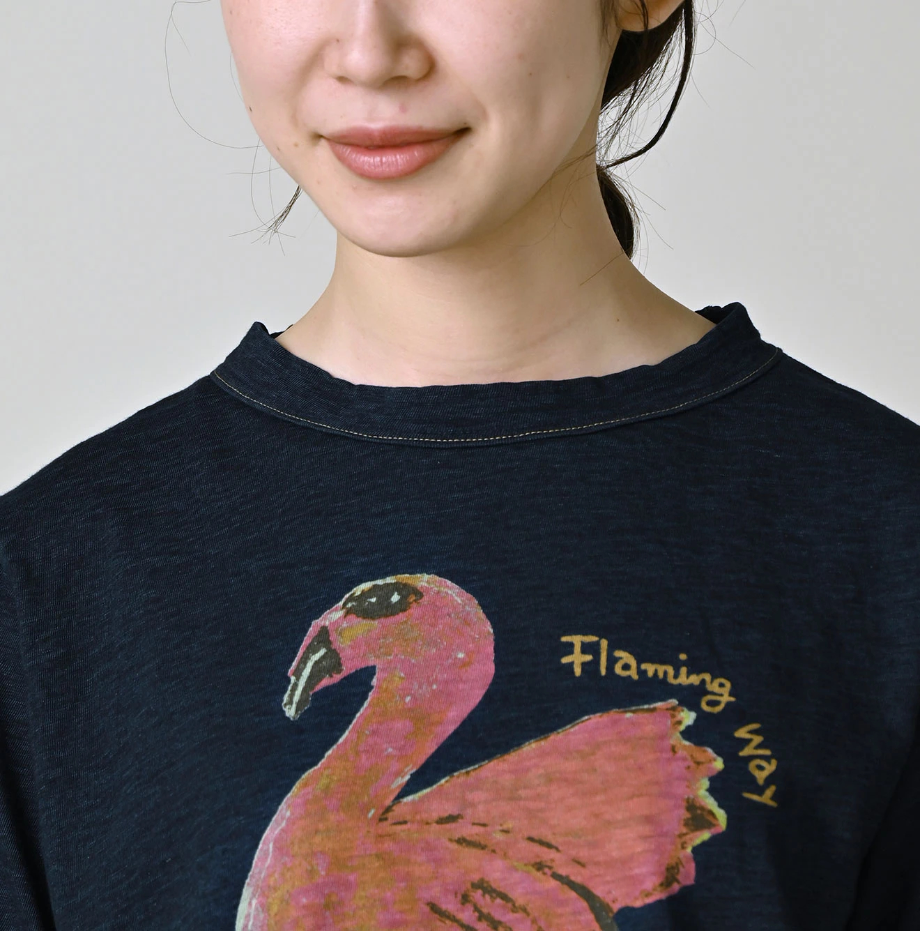 45R(フォーティファイブアール) |ベタッチフラミングウェイくんプリントの908 45星Tシャツ（インディゴ）