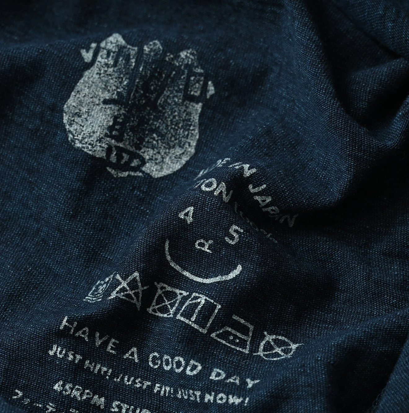 45R(フォーティファイブアール) |ベタッチフラミングウェイくんプリントの908 45星Tシャツ（インディゴ）