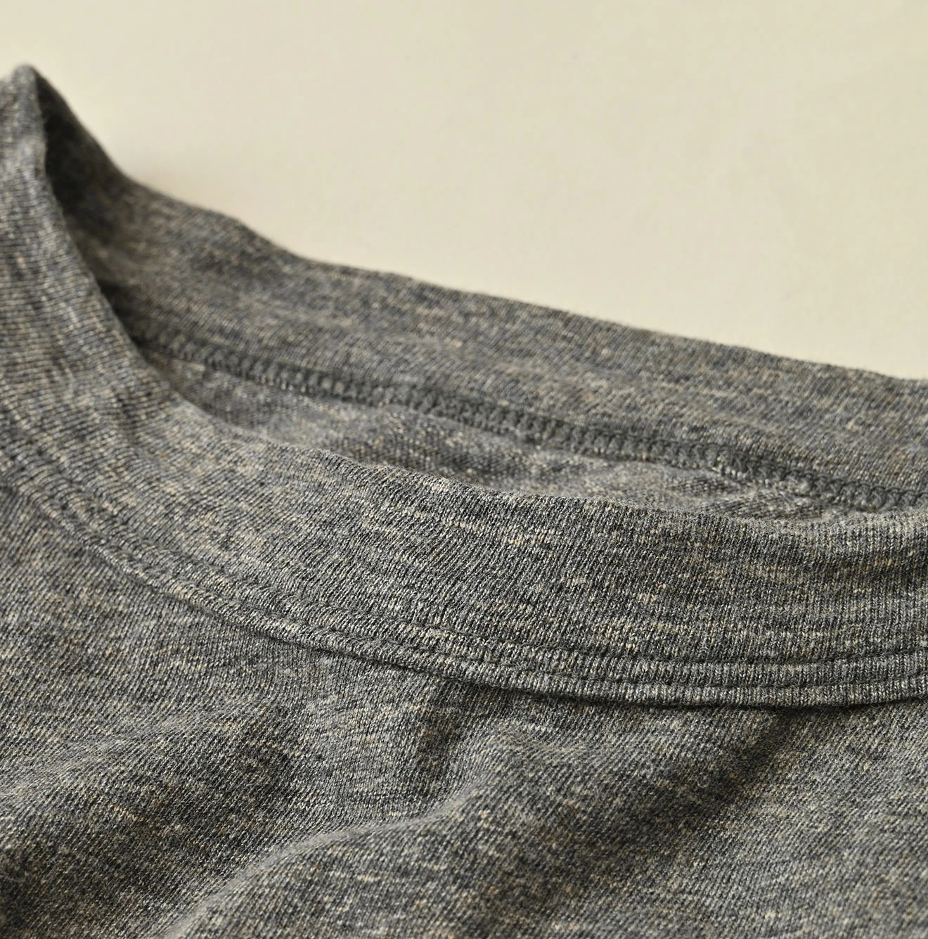 45R(フォーティファイブアール) |ベタッチフラミングウェイくんプリントの908 45星Tシャツ（トップ）